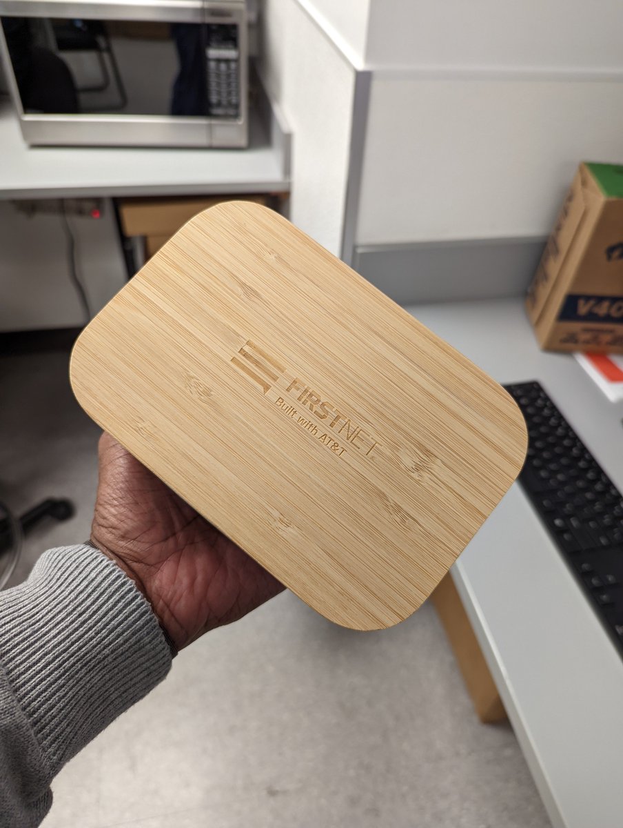 zimadu's tweet photo. So, this happened last week!! #FirstNetExpert #LunchBoxSwag 🥪🍱👊 https://t.co/SpW1pZdAvm