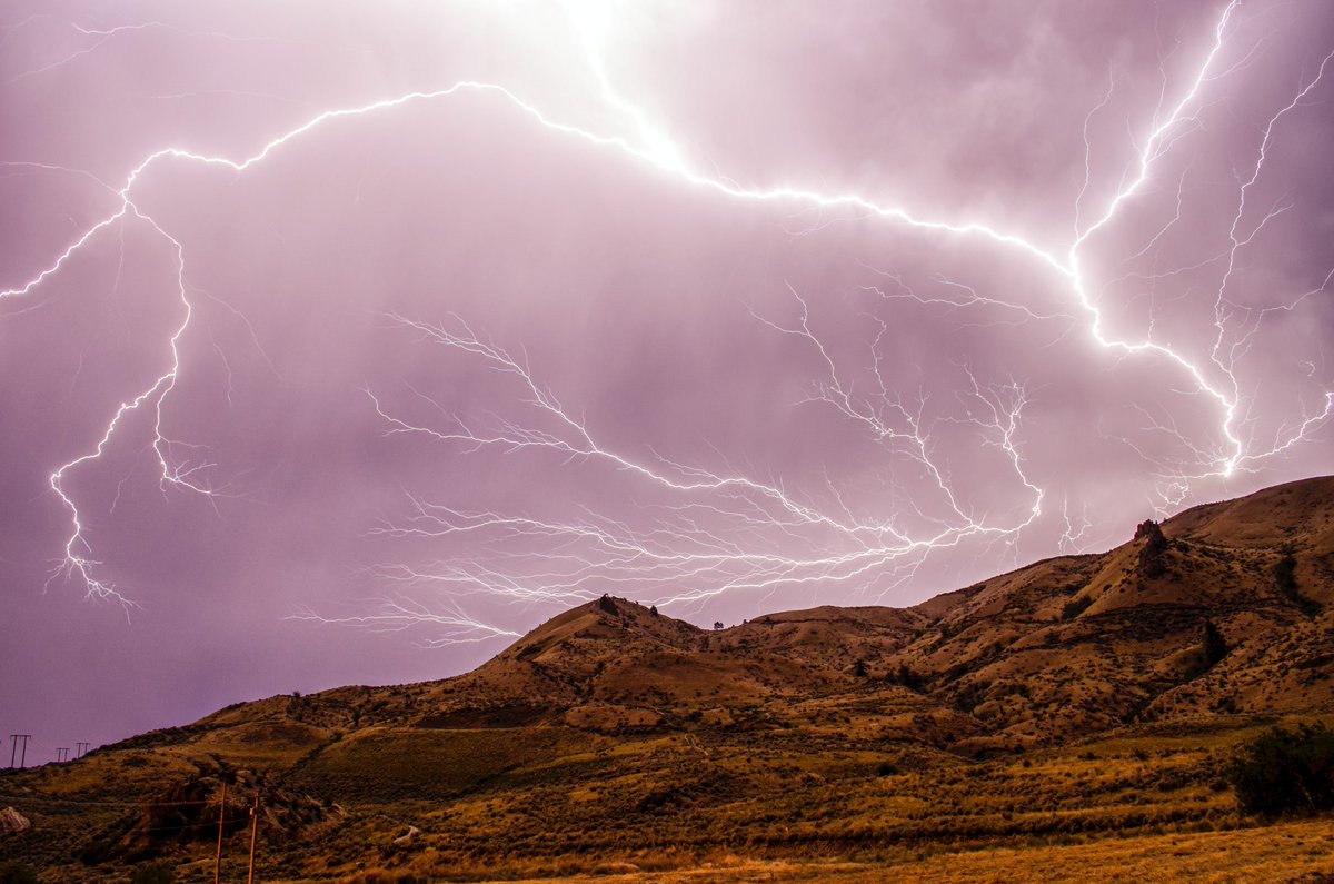 Randy_Mayes's tweet photo. Like lightning, are you helping your people discover and harness their power to strike with success? 

#dryve #leadership #insights #success #collaboration #sharedpurpose

https://t.co/9lHqb7L0DR https://t.co/hZxPUoV67t