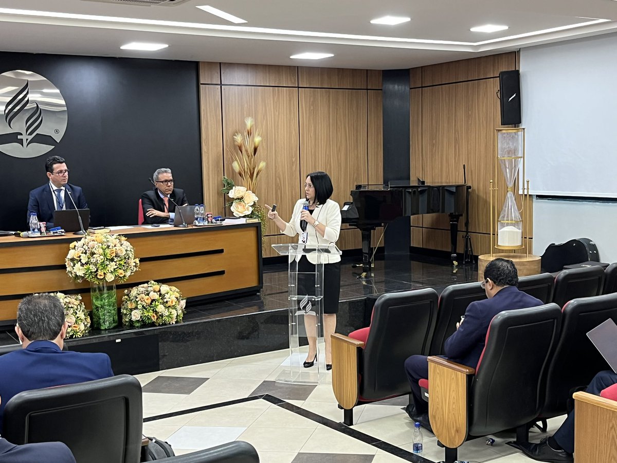 Lançamento da Bíblia Missionária Infantil.
O objetivo é incentivar as crianças a buscarem a Deus e também compartilharem sua fé 👧🏻👦🏻📖
#EuVou #AdventistasNoroeste #JesusPrecisaVoltar #PlenáriaUNoB