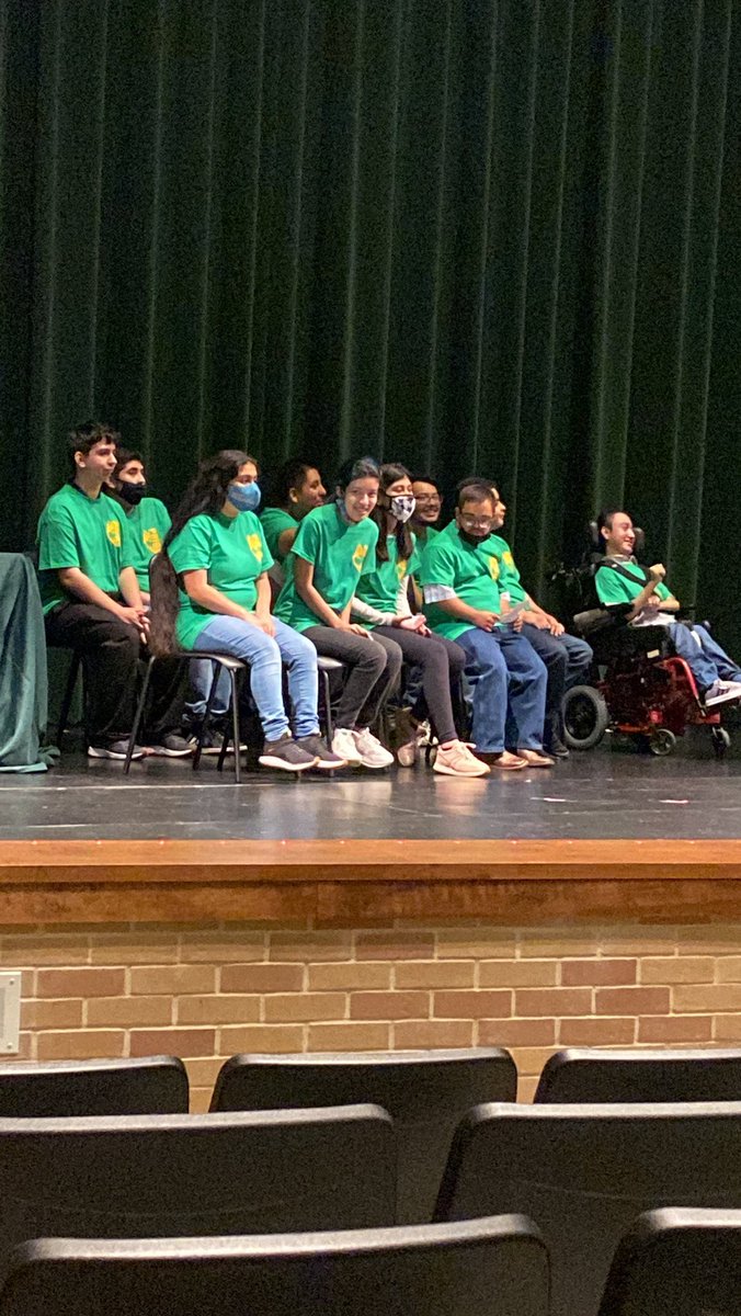 SAHolmesSports's tweet photo. ALE Graduates! @NISDSpecialEd @HolmesSpecEd @NISDHolmes https://t.co/B9X8XVwN97