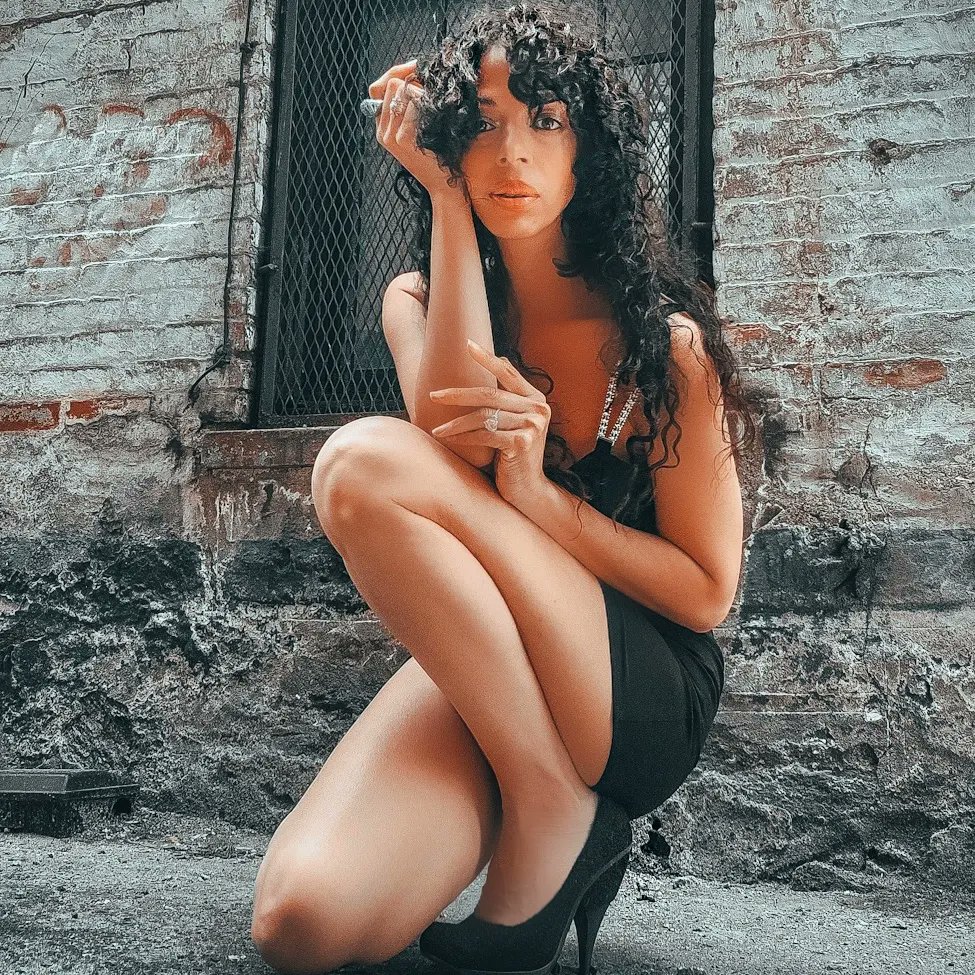 DaisyTaveras's tweet photo. Happy Wednesday! Always have a good little Black Dress, pearls and stay in the best hotel at least once even if it's the worst room 😂😂😂😂
Dress: Zara
#zara
#zarawoman
#summertime
#dresses
#fashion
#latinblogger https://t.co/AS7Il9TV8b