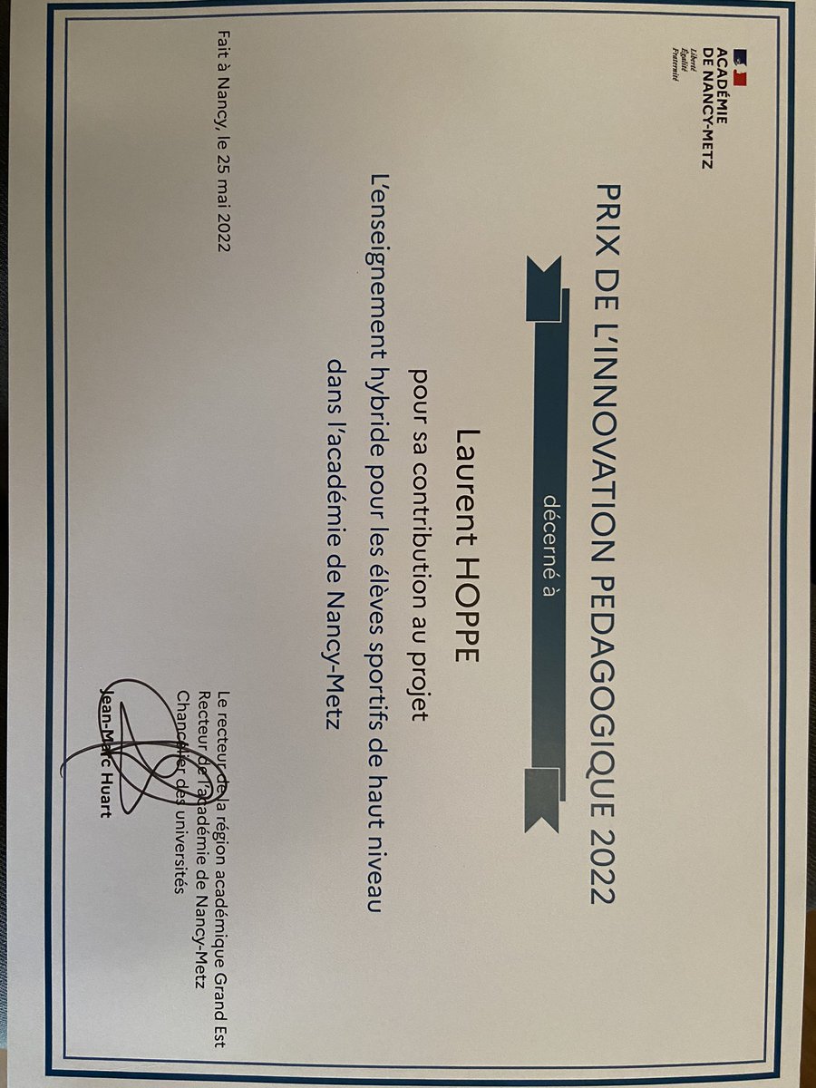 LaurentHoppe's tweet photo. 💡 Journée académique de l’innovation organisée par la #CARDIE à @INSPElorraine 
✅ l’enseignement hybride pour les sportifs de haut niveau. #SHN 
✅ le vélo dans tous ses états #SARV https://t.co/gZFKaLEDZ0