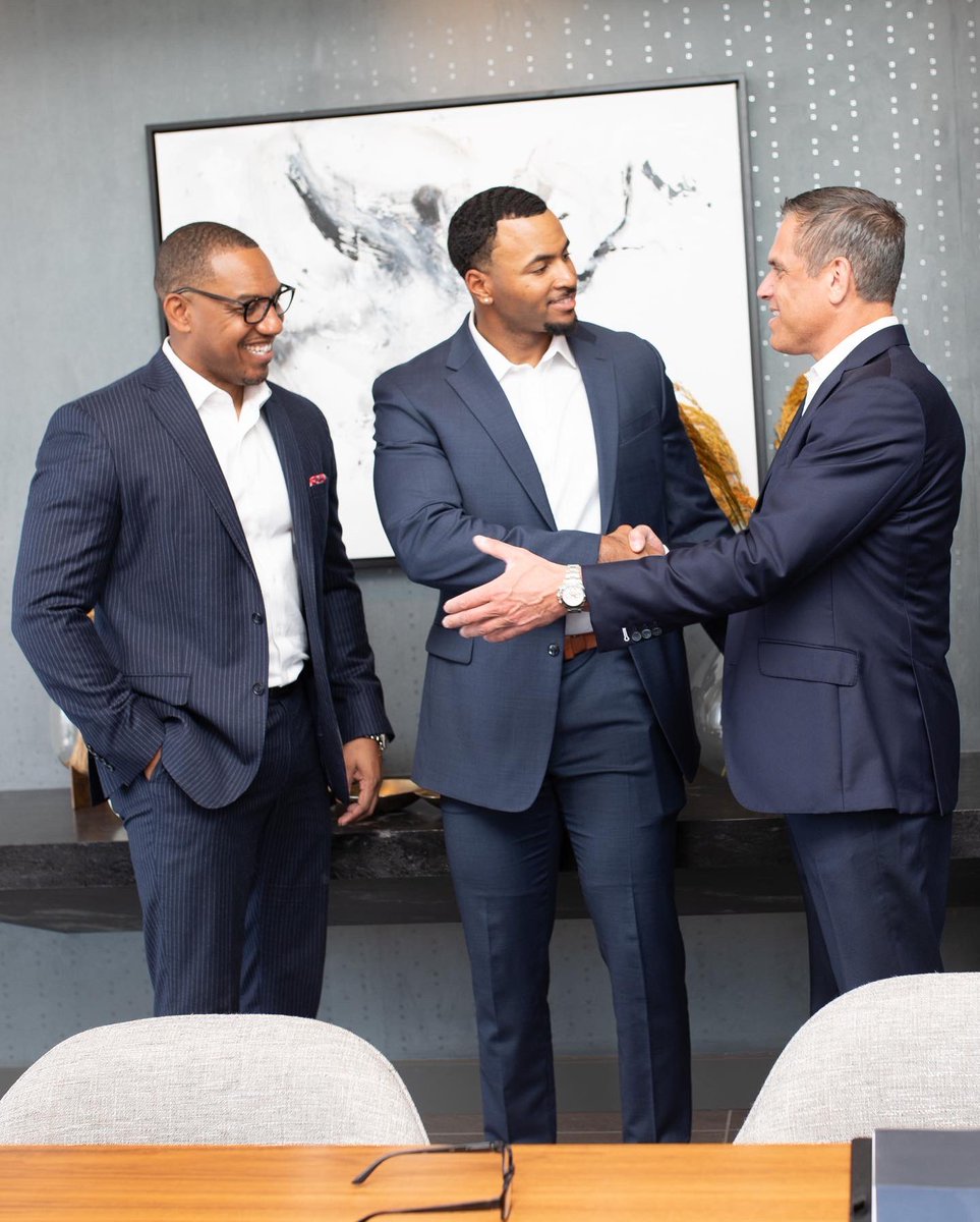 ChadHarper1906's tweet photo. We are please to announce our official partnership with @prohaul_tv  and @j_hamm86 . Prohaul Logistics has had a 300% growth over the last two years, to do this in a Covid based environment, fluctuating economy and high gas prices shows the brilliance of Prohaul’s  leadership. https://t.co/oIzeknkmTE