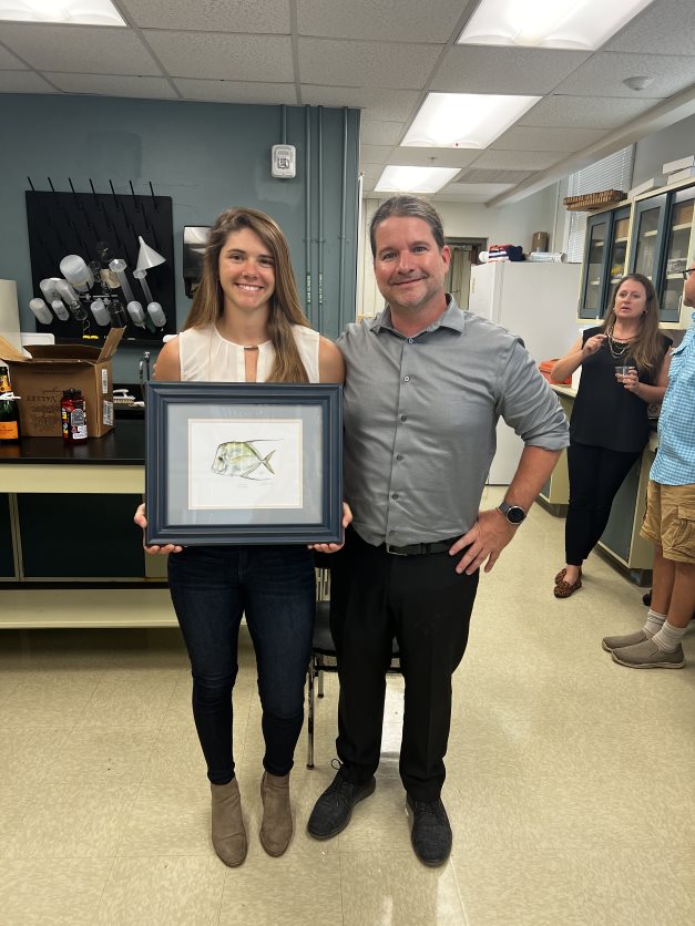 FishEcologyLab's tweet image. Huge congrats to Tiffany Boisvert for her excellent MS thesis defense on #coralrestoration in the FL Keys! Her research will be very helpful for guiding future #restoration efforts! @FWC @USFCMS