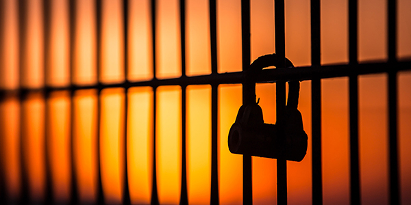 Inmates who take college courses face many obstacles, including cost &amp; lack of internet access. In this second piece in a <a href="/reviewblue/">The Blue Review</a> series, #BoiseState's Georgann Kurtz-Shaw and Sara Winstead Fry share their experiences teaching incarcerated students.
bit.ly/3GiE252