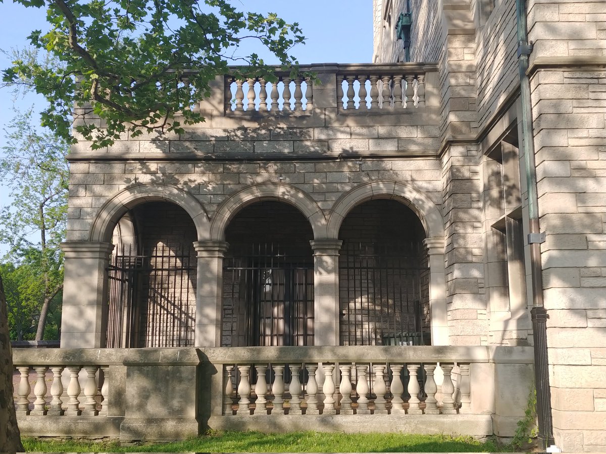 SuzanneStiers's tweet photo. @wrsarchitects How about the beautiful Willistead Manor? https://t.co/K2BdAPaNCT