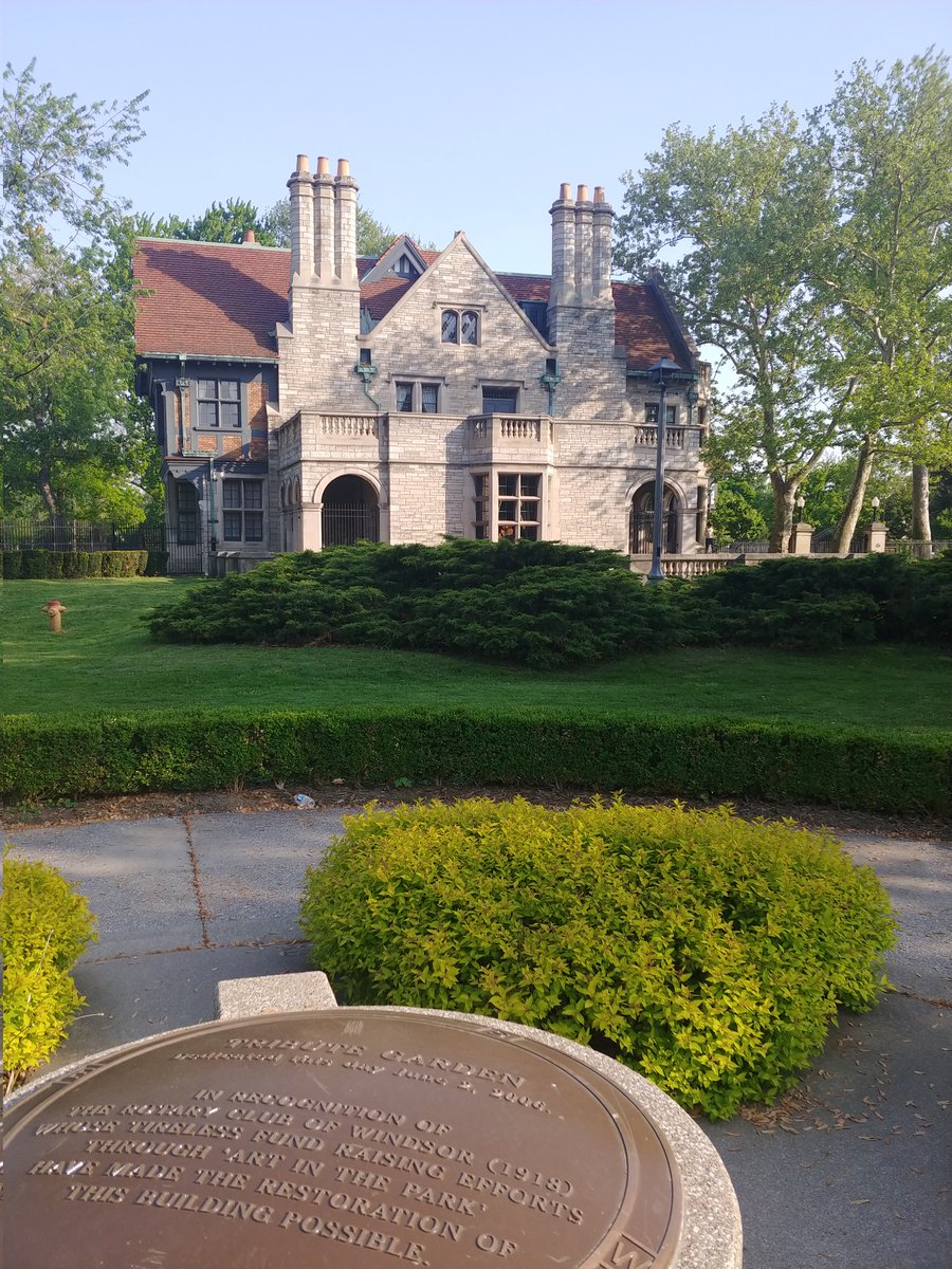 SuzanneStiers's tweet photo. @wrsarchitects How about the beautiful Willistead Manor? https://t.co/K2BdAPaNCT