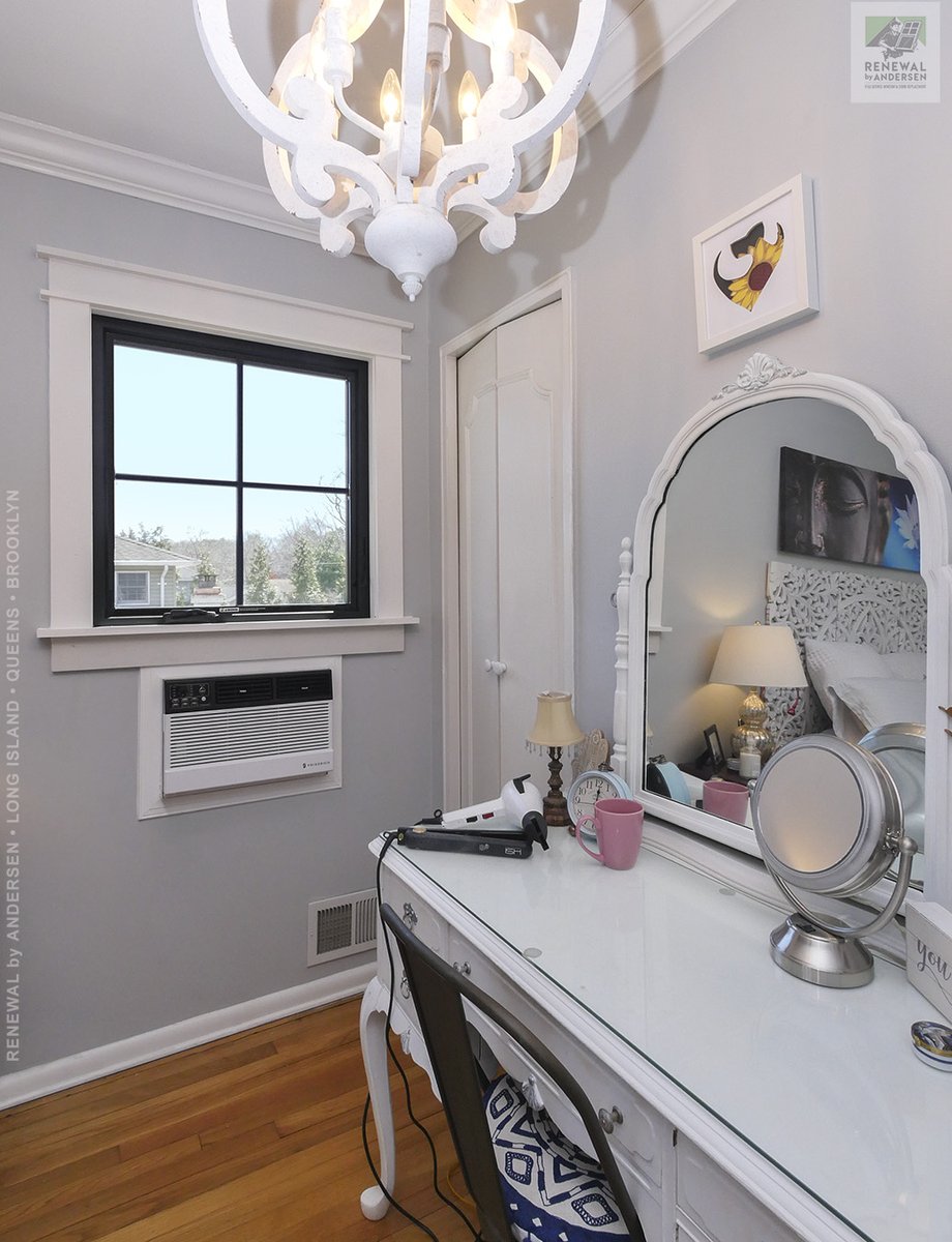 RbA_Metro's tweet image. Delightful vanity area with new black casement window we installed... 

#casementwindow #casement #andersenwindow #andersen #renewalbyandersen #longisland #contractor #homeimprovement #remodeling #renovation #renovate #windows #window