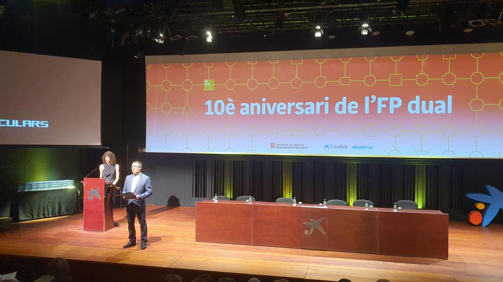 Estem al 10è aniversari de l'FP dual. Sergi Reverte presentant l'acte. <a href="/fpdualCAT/">FP dual Catalunya</a>