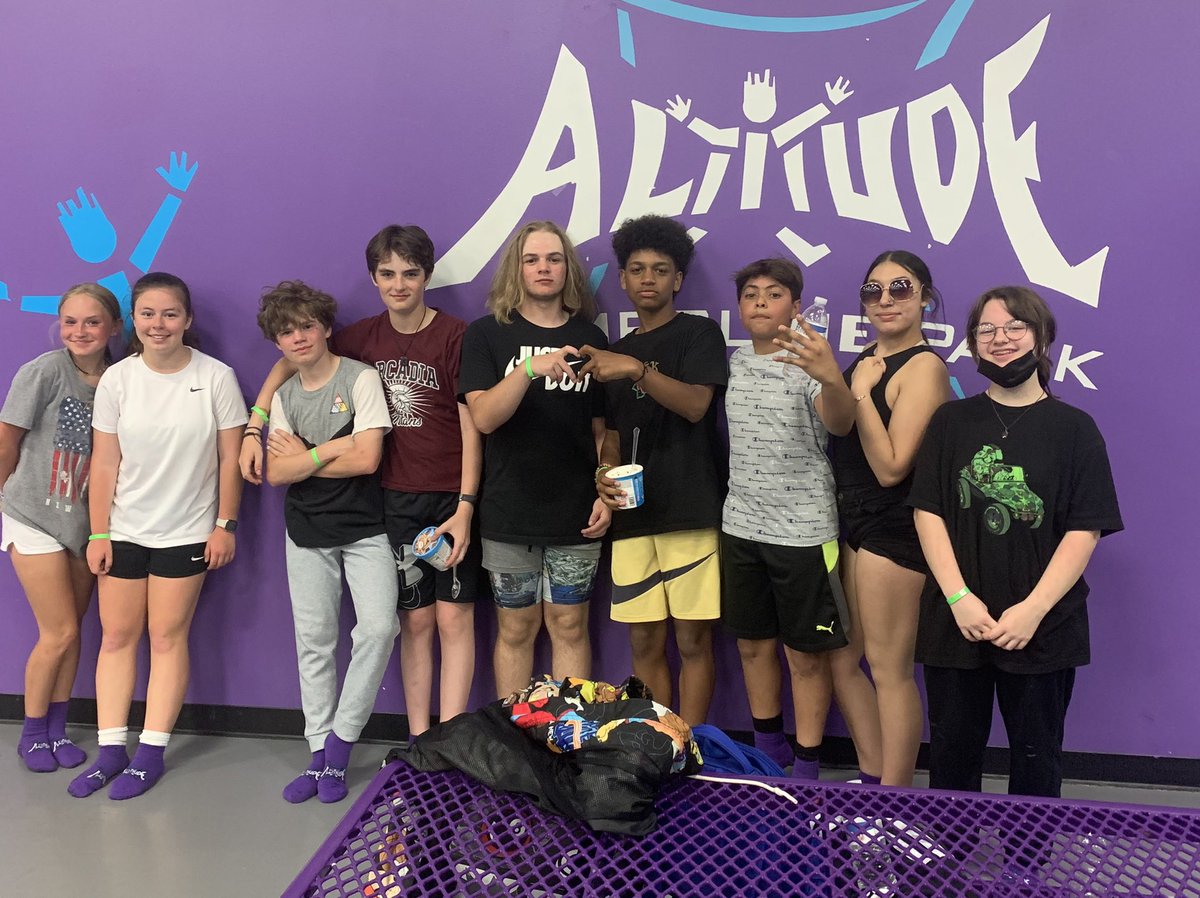 MsRockow's tweet photo. 8 - Pisces field trip to Altitude Trampoline Park.  @greecearcadiams https://t.co/UxtzN9aLPQ