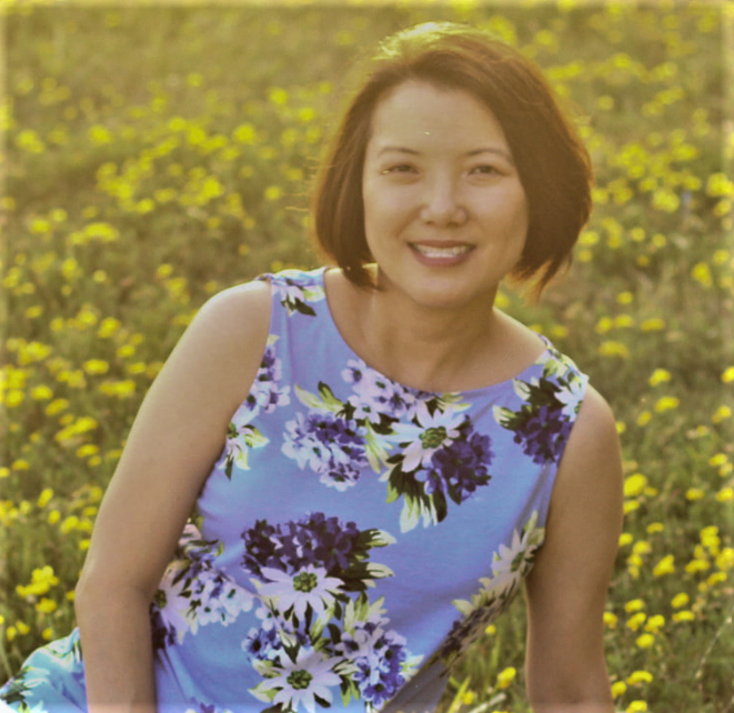 SC_Iowa_STEM's tweet photo. We're honoring #AsianHeritageMonth w/our blog featuring @TinaMCho's ASIAN AMERICAN WOMEN IN SCIENCE. Visit Cho at @CelebrAsian Sat, 5/28, 11:45AM. as she reads THE OCEAN CALLS.
@DrakeUniversity alum, @IowaSCBWI member, @JohnstonCSD teacher #STEMlit
More: https://t.co/fTpL7VDoka https://t.co/sxlV6xpmjJ