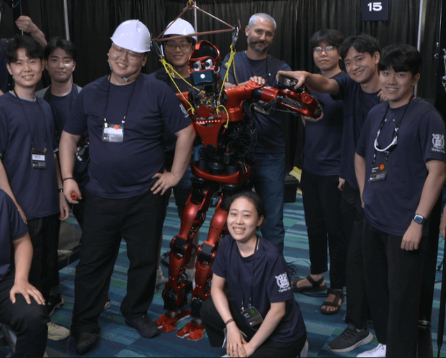 RoboPGH's tweet photo. Congratulations to AvaDynamics, a Pittsburgh-based finalist in the $10 Million ANA Avatar @xprize competition! The 20 remaining teams from 11 countries will compete for the grand prize purse in November. Learn more - https://t.co/gdHJSK5KS7

#Pittsburgh #Robotics #AI #XPRIZE https://t.co/XEcPlNnOiG