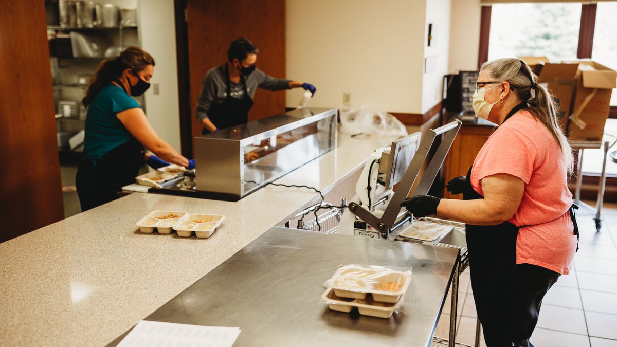 InfoMOW's tweet photo. We're looking for kitchen helpers! We have two open staff positions, and we're looking for kitchen volunteers. Would you or someone you know be a good fit? Spread the word and share - https://t.co/f3TsQVYSMw #longmont #longmontlove #longmontco #bouldercounty https://t.co/X5NCbPdHdr
