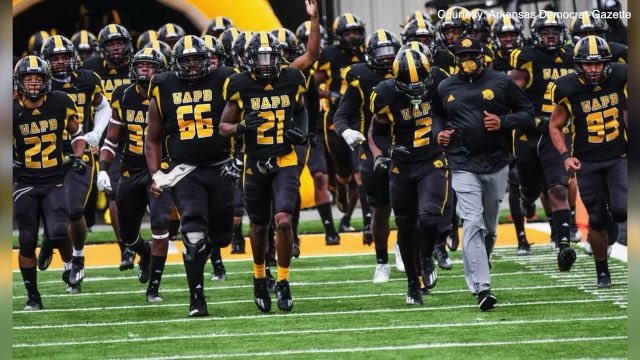 GTchio's tweet photo. I am blessed to announce that I am committing to the University of Arkansas at pine bluff @Coach_Bear_ @nord_kendrick  @coachclack23 @CoachBenReaves @ChadSimmons_ @CoachRMWilliams @Milton_AD1 @Slymom261 @therealkwat @EvanGWatkins247 https://t.co/evMjHlf1AM