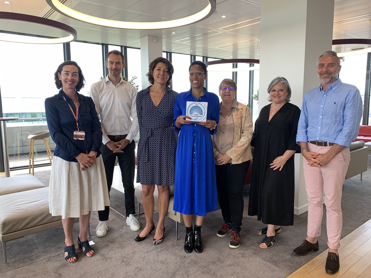 CanceratWork's tweet photo. Fin 2021, 3 entreprises Membres du Club ont reçu le #Label @CanceratWork qui valorise l'engagement concret et durable de l'entreprise pour concilier #maladie et #travail, et parmi elles, @PwC_France. Félicitations @PwC_France !
#fightingcancer
@ASTuszynski @valerievezinhet https://t.co/HRXNrnPccL