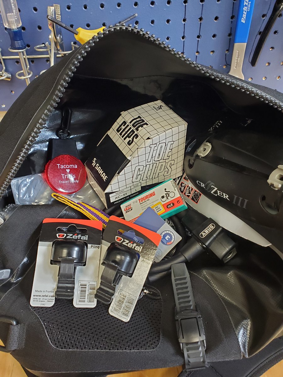 DowntownOntheGo's tweet photo. Win this prize pack from @2ndCycleTacoma by completing activities in our Bike Bingo event - now through May 31st! Visit https://t.co/p0nWNpAGZ5 for more info and to download your bingo card. #bike253 https://t.co/o0DtIl0176