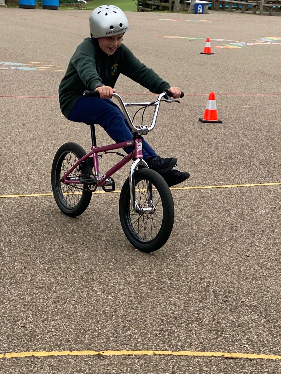 IvyChimneys's tweet image. It looks like Year 5 enjoyed their Growth Mindset BMX workshops today with super @MikeBMXAcademy #flearn #yetis