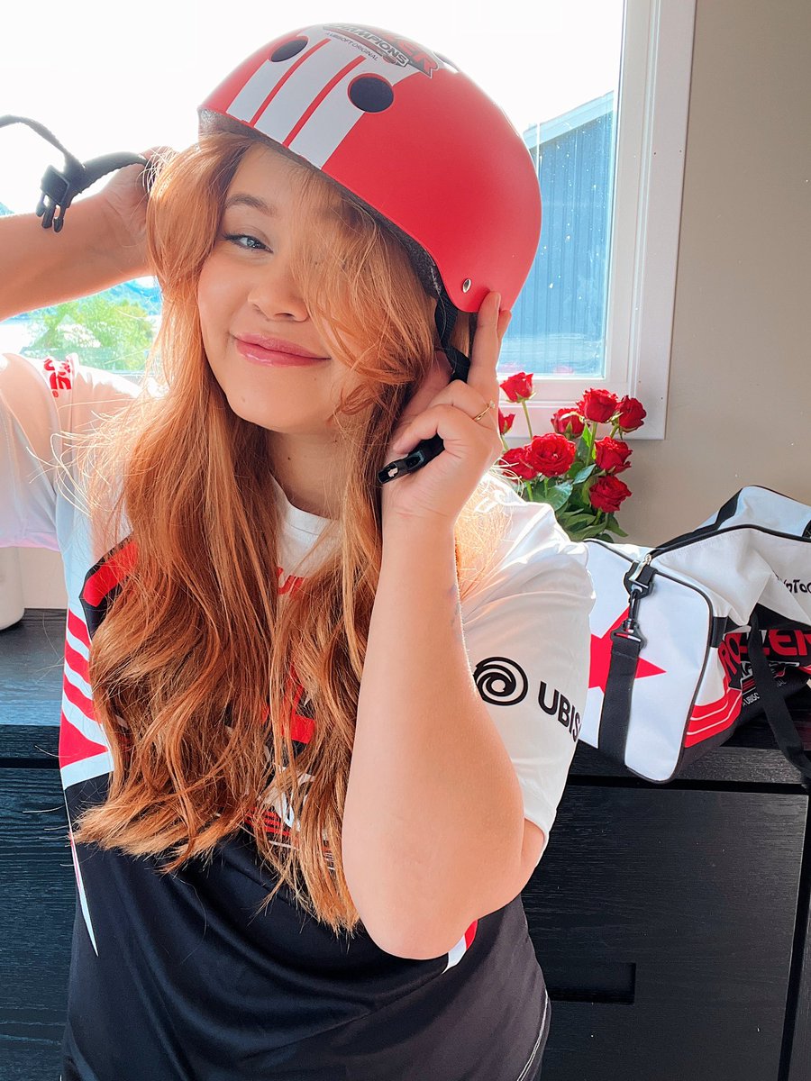Bianca Nustad (@imbinci) on Twitter photo Vi har fått en bag fra <a href="/RollerChampions/">Roller Champions</a> <a href="/ubisoftnordic/">Ubisoft Nordic</a>! La oss unboxe på stream ✨ #reklame
twitch.tv/binci Vi har fått en bag fra <a href="/RollerChampions/">Roller Champions</a> <a href="/ubisoftnordic/">Ubisoft Nordic</a>! La oss unboxe på stream ✨ #reklame
twitch.tv/binci