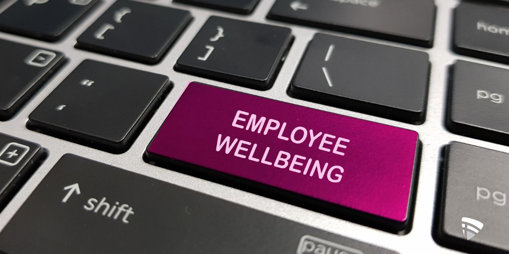 forrit's tweet photo. We know worries about money can negatively impact our colleagues’ mental health and wellbeing. That is why for the 2nd time this year we have decided to increase salaries by 5%.  We believe in looking after our people through difficult times 💙 #ForritFamily #Wellbeing #GoForrit https://t.co/fb4FWVPfdx