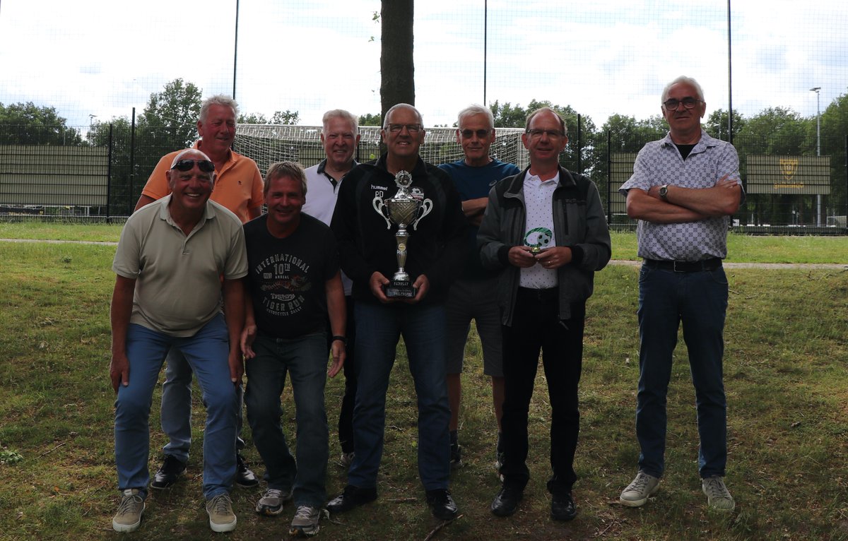 𝗚𝗲𝘄𝗲𝗹𝗱𝗶𝗴 𝗩𝗩𝗩-𝗩𝗲𝗻𝗹𝗼 𝗛𝗼𝗿𝘁𝘂𝘀 𝗚𝗿𝗼𝗲𝗽 𝗢𝗹𝗱𝗦𝘁𝗮𝗿𝘀 𝘁𝗼𝗲𝗿𝗻𝗼𝗼𝗶

Alle partners, deelnemers, vrijwilligers, supporters en andere betrokkenen bedankt voor deze mooie dag.
Walking Football Roermond Gefeliciteerd met het binnenhalen van de Fair Play prijs