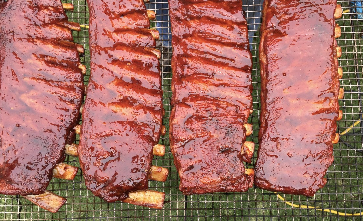 MrAngry247's tweet photo. @BPortistime If your still in town, this bodes well for us @Bucks fans! #ContractExtension #BuckForLife And if your wanting a bbq rib dinner, HMU throwin some slabs down this weekend! https://t.co/xjTOfLghvt