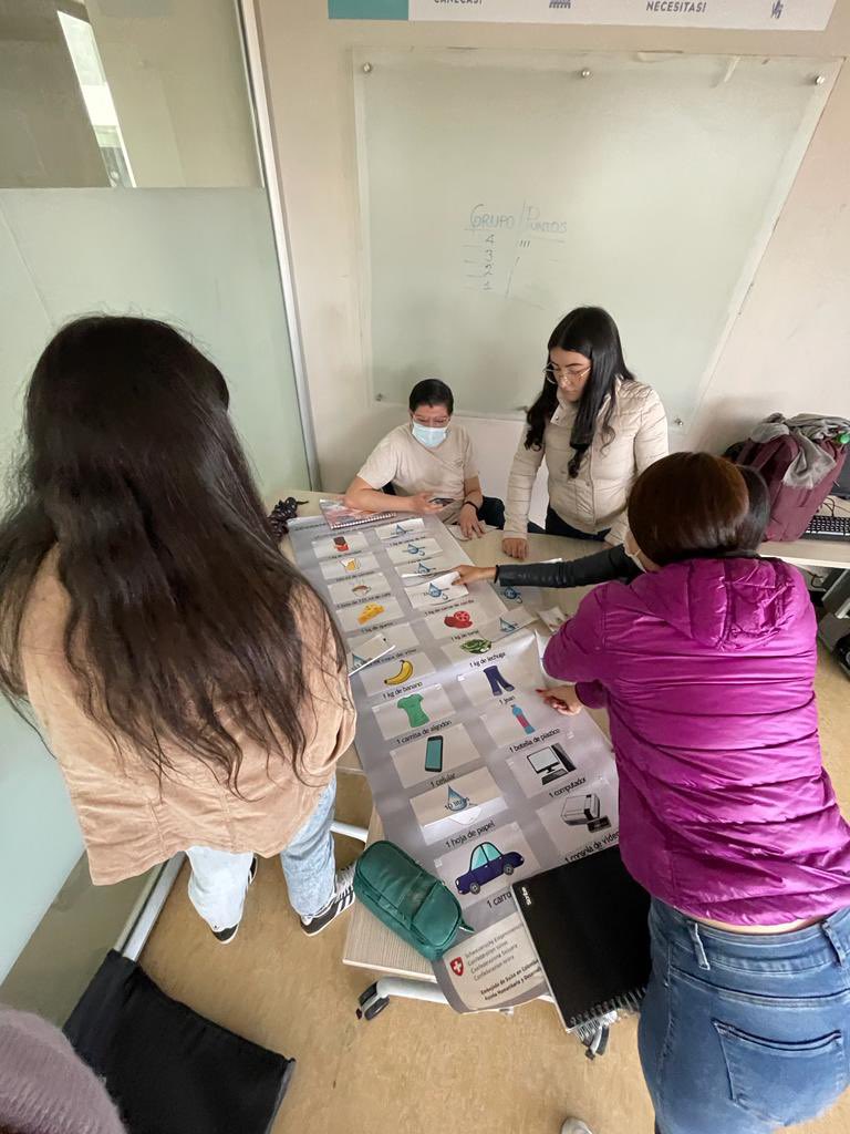 Isabella_IngAmb's tweet photo. Actividad: La huella hídrica
¿Sabían que la producción de aparatos electrónicos consume más agua que la comida? La diferencia radica en que consumimos mucha más comida (como carne de res que consume mucha agua) que aparatos electrónicos @ing_intro @ModoSostenible https://t.co/MV4TnM0w7M