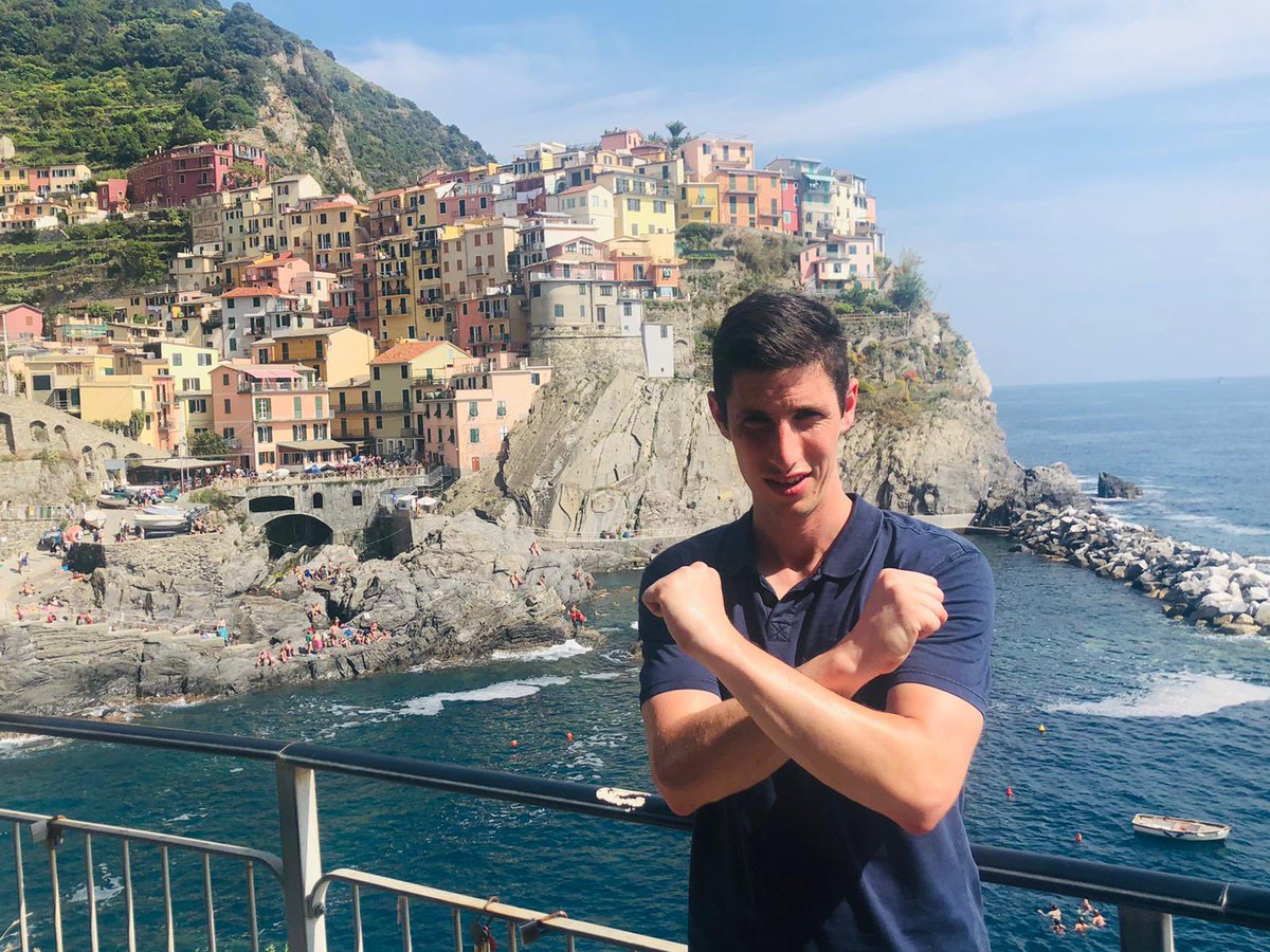 Barkingrunner's tweet image. Hammers on tour