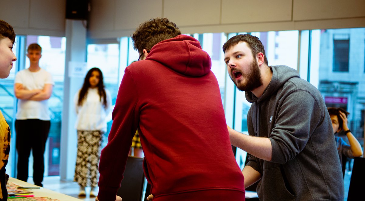crucibletheatre's tweet image. Want more rehearsal shots of experimental theatre? You got 'em!

Maybe I Will combines theatre and gaming to create a brand new production where the audience makes the decisions.

Book now to see our fantastic Young Company in action on Sat 28 May: bit.ly/MaybeIWill