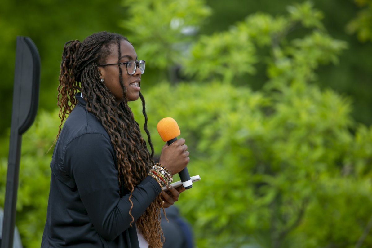 McDonoghSchool's tweet photo. We are in absolute awe of the poise and power with which our tenth graders spoke while reciting their works for the annual Spoken Word Showcase. They eloquently, and bravely, tackled a range of social and personal issues and themes. #mcdarts #spokenword #poetry https://t.co/ydEX8QNIz3