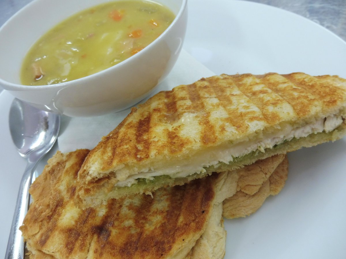InspireCafe1's tweet photo. #lunchfeature #wednesday Chicken Pesto Brie Panini w/Soup. Main St. Sandwich w/Caesar. Asparagus Frittata or Chicken Pie w/Tossed. Chicken Noodle or Cheesy Broccoli Soup w/Bun. #medhat https://t.co/zltY2UgkfF