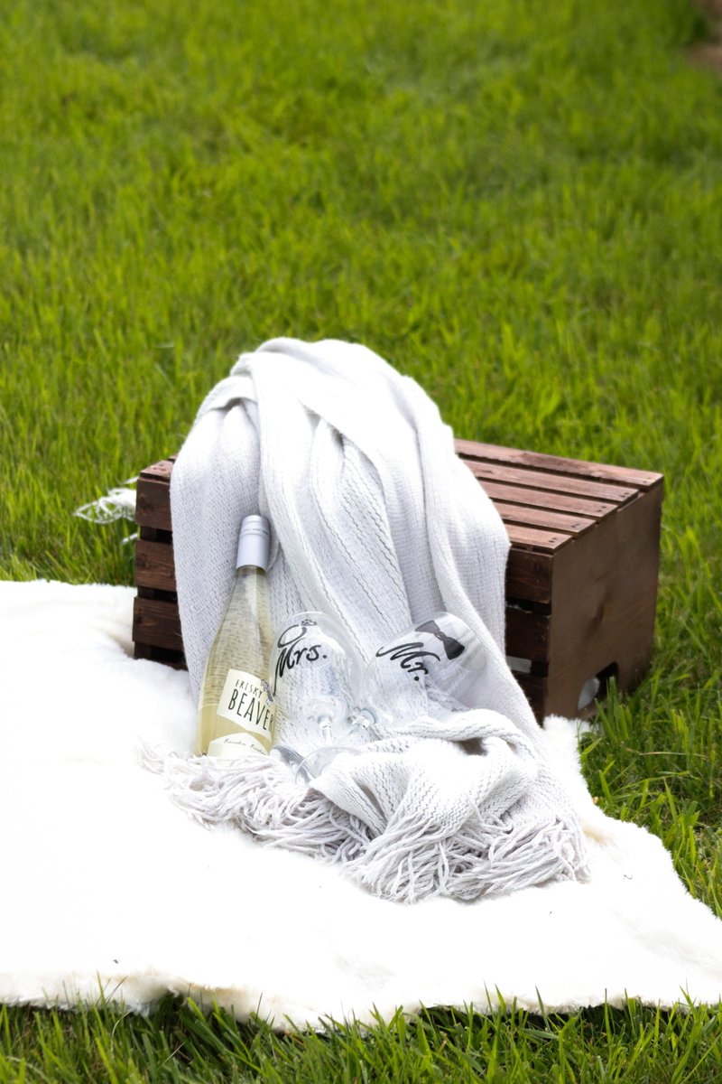 Need wine for your wedding?  Let us help you.  We have amazing deals.  Give us a call and we can help determine your needs and give you a great discount.
#FriskyWeddings #LetsgetFrisky