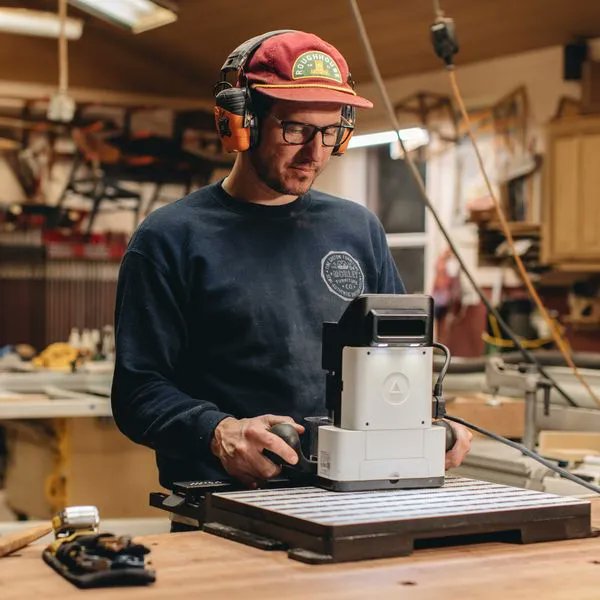 canwoodworking's tweet photo. WIN the world's best handheld #CNC #router, the #Shaper #Origin: https://t.co/xKWx0VqZ3T #Woodworking #Workshop #Furniture #CanadianWoodworking #canwoodworking  #ShaperTools #ShaperOrigin #CNCrouting #makeanything #finewoodworking https://t.co/9iuoZgh3KZ