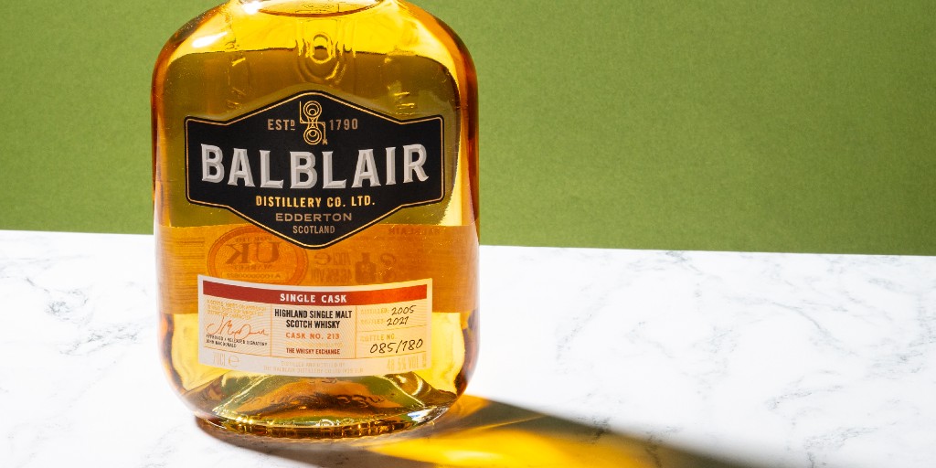 The Whisky Exchange (@whiskyexchange) on Twitter photo Balblair 2005 Exclusive Single Cask Whisky - Our Co-founder Sukhinder Singh's Selection
From the #highland <a href="/Balblairwhisky/">Balblair Distillery</a>, this #whisky is packed full of orchard fruit and given a lift with a whole bag of pick and mix sweets.
Shop now > bit.ly/3FSr5Pq Balblair 2005 Exclusive Single Cask Whisky - Our Co-founder Sukhinder Singh's Selection
From the #highland <a href="/Balblairwhisky/">Balblair Distillery</a>, this #whisky is packed full of orchard fruit and given a lift with a whole bag of pick and mix sweets.
Shop now > bit.ly/3FSr5Pq