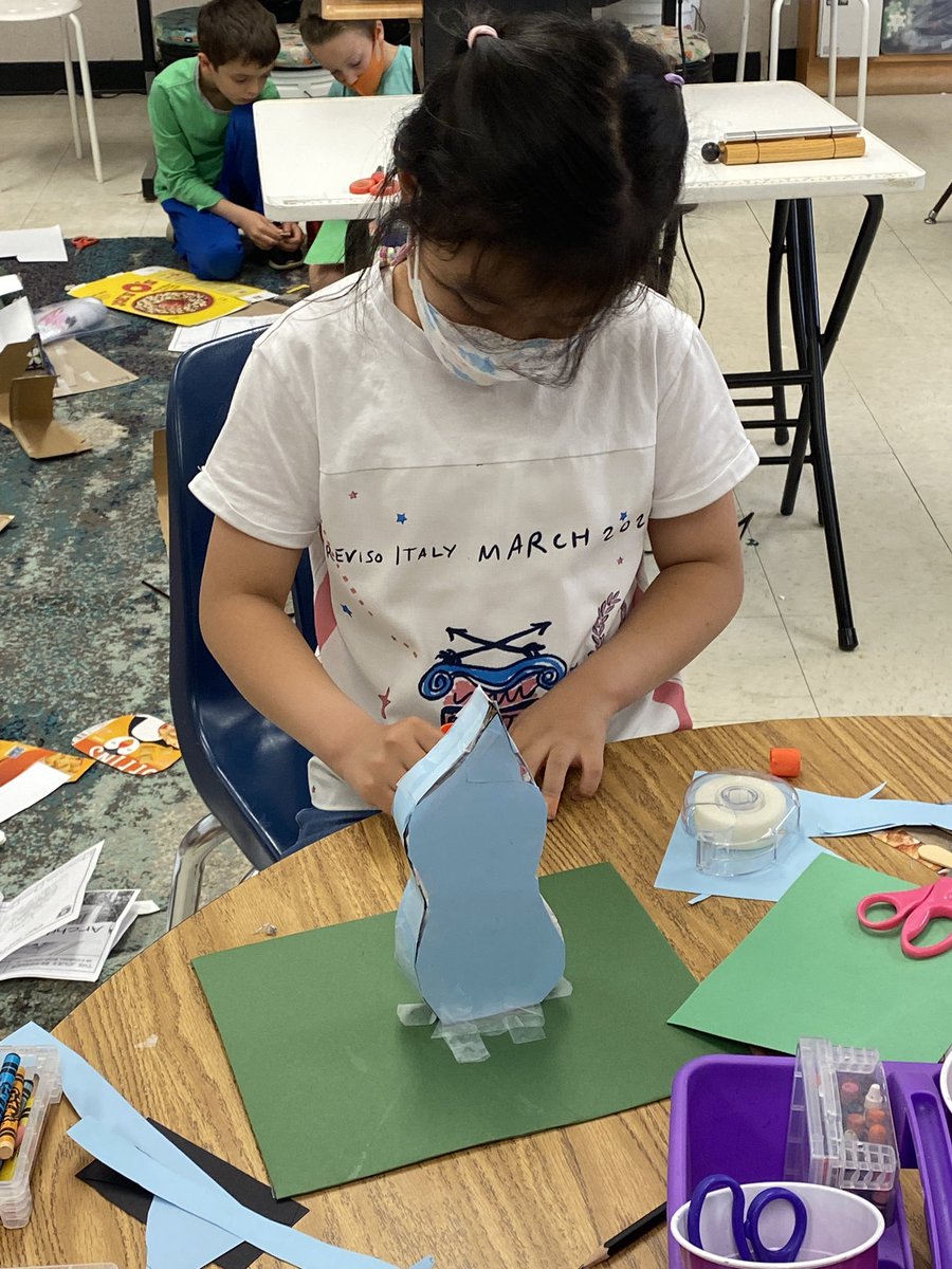 MosaicES_STEAM's tweet image. 2nd grade architects are working hard at creating their own unique, attractive and sturdy structures. Can’t wait to see how they turn out! @FCPSSTEAM #architecture #iteachsteam #STEMeducation