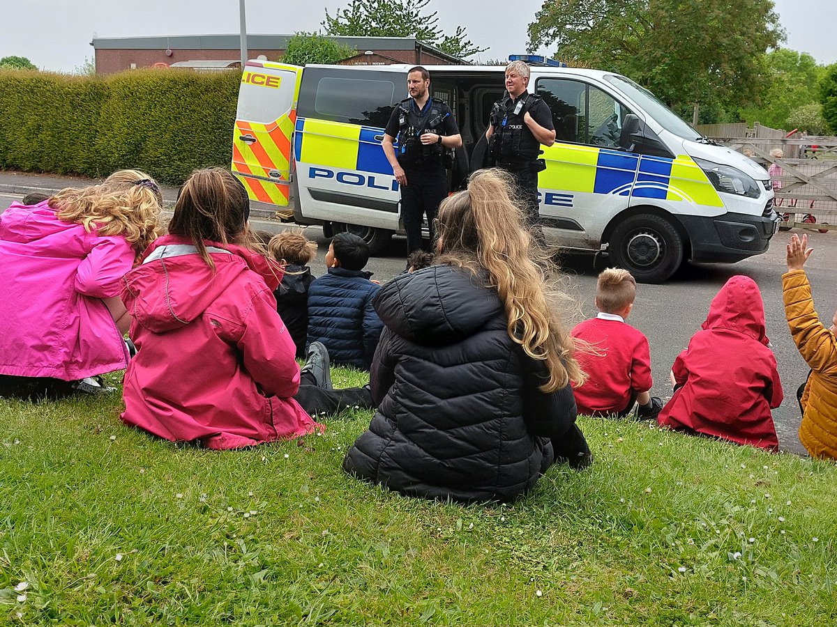 St Peter's First School tweet media