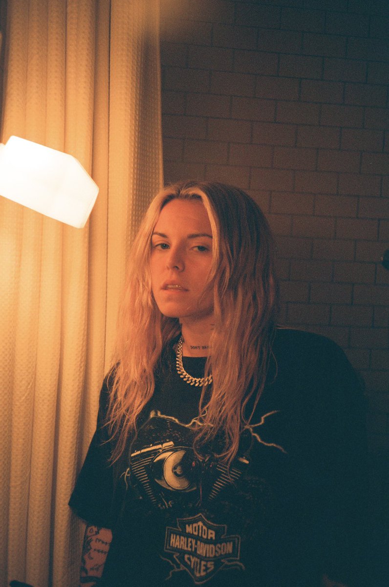 LaurenSanderson's tweet photo. LA SHOW TONIIIGHT 
EL REY @ 7:30
🤠🤠🤠🤠🤠🤠 https://t.co/nKO9lXOJTE