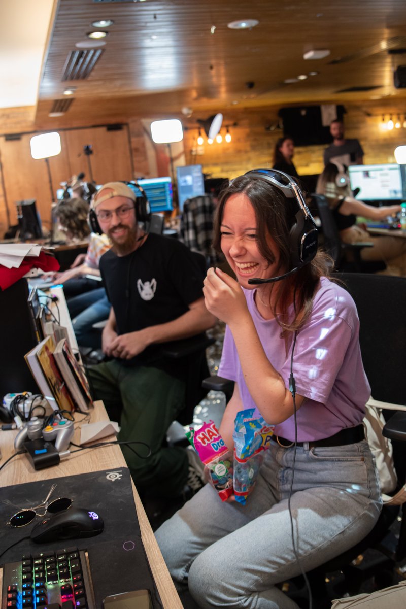 kaedrek's tweet photo. merci @justin_lgt pour ces photos prises durant @usple_ , des capsules temporelles de bonheur 💞 big up à mon acolyte, mon power ranger rose, j'ai nommé @Reviliolivier 😎 https://t.co/MwxXTQsNVW