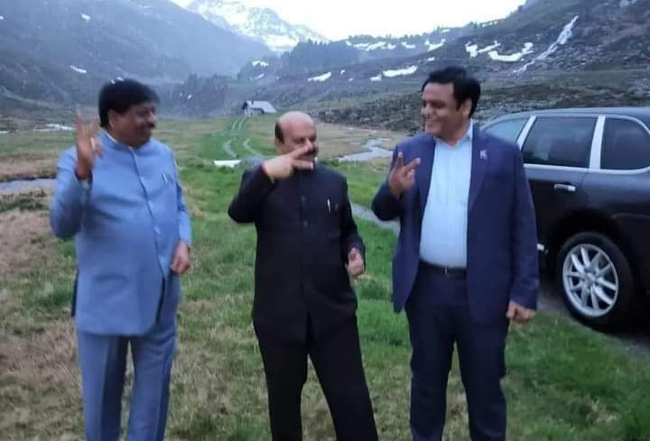 mustaf_ruby2006's tweet image. ಹೊಸ ಟ್ರಾವಲ್ ಬ್ಲಾಗ್ ತೆರೆದರೆ ಒಳ್ಳೆಯ ಸಬ ಸ್ಕ್ರೈ ಬರ್ ಸಿಗುತ್ತಾರೆ @CMofKarnataka @drashwathcn