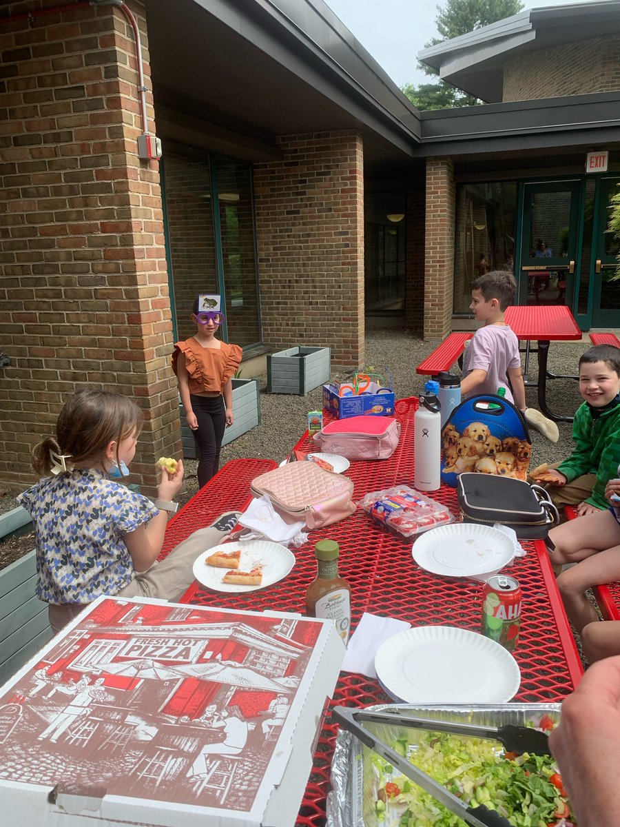 Maureen Windwer tweet media