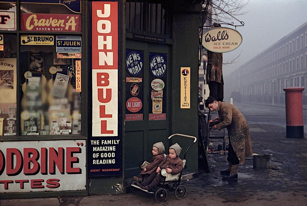 Street Corner at World's End, London, 1954, Inge Morath
