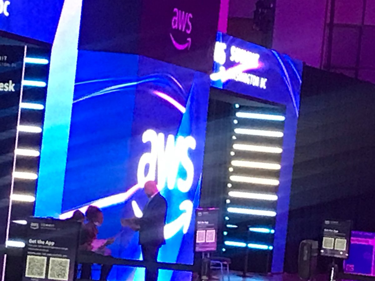 getLauchlan's tweet image. It's fantastic to connect in person with so many public sector partners at the AWS Public Sector Summit. 

#AWSSummit2022 #AWSPublicSector