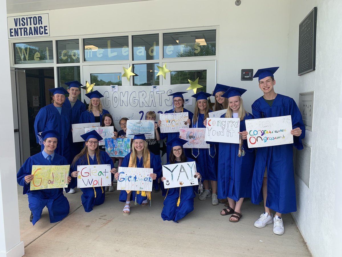 Current Bainbridge students celebrating former Bainbridge students that will be graduating tomorrow! Such a special time for all! <a href="/etownPAschools/">etownPAschools</a> #etownproud