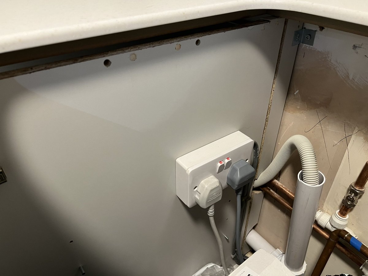 “That’s what really sold us on #johnlewiskitchens - the expert joinery: as you can see here. <a href="/JohnLewisRetail/">John Lewis & Partners</a> <a href="/johnlewishelp/">John Lewis & Partners Customer Service</a> #kitchens #johnlewis #rubbish (p.s. we weren’t supposed to see them)