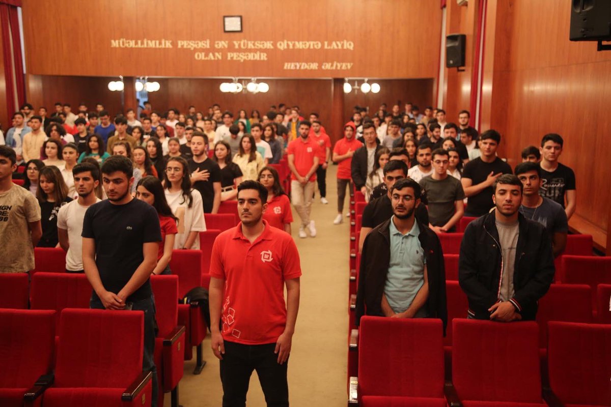 birkonullu's tweet photo. 25 aprel tarixindən etibarən “Bir Könüllü” Təşkilatının 17 təhsil müəssisəsinin tələbələri ilə 2 növbəli şəkildə məlumat sessiyaları həyata keçirilib. https://t.co/rwseYwCDdv