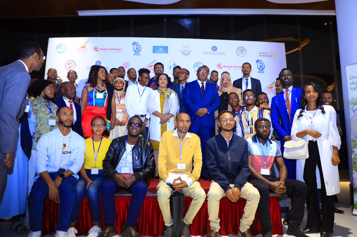 ebczena's tweet photo. A Pan African Youth Summit commenced in #AddisAbaba, celebrating #AfricaDay. The summit will be held for 3 days under the theme 'Building on Pan-African ties &amp; Promoting indigenous knowledge in Africa". DPM &amp; FM @DemekeHasen 
 called on the youth to join hands to fight poverty. https://t.co/KFIbQOxJ26