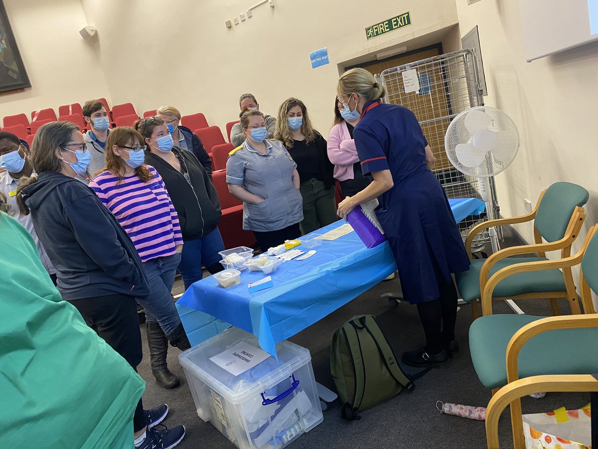 education_uhp's tweet photo. The Perioperative Education Team had a fantastic time presenting  the brilliant work of our theatre teams to the pre-reg nurses today. Thank you  for having us! @DerrifordNurses @TeamUhpt @PDTUhpt @cmmcconnachie @UHP_NHS https://t.co/I7b5Rbxgdp