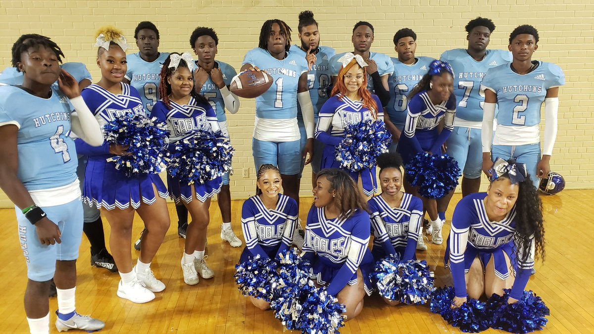 Dallas ISD Program Media Day is the perfect celebration to the end of Spring Ball. ❤🏈💯💪
<a href="/coach_barnett/">Coach Barnett</a> 
<a href="/JV_VHutchCheer/">WHHS JV/V Cheer Eagle Squad</a> 
@aliciab11800099
<a href="/Eyeamwhoeyeam/">Afi Richardson</a> 
@coachrealtorllc 
<a href="/Jarvis2Turner/">JT</a> 
<a href="/kenjanky/">Kentrell Parkman🥶💨</a> 
<a href="/btoddlamb/">Todd Lamb</a> 
<a href="/dallasathletics/">Dallas ISD Athletics</a> 
<a href="/dallasschools/">Dallas ISD</a> 
<a href="/KCEaglesAC/">Coach Johnson AC Raul Quintanilla MS</a>
