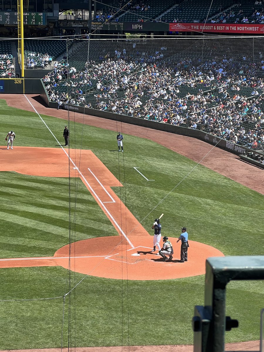 TonjaM907's tweet photo. @Mariners Let go Blue #Seattle #Mariners #MLB https://t.co/USdc8hi4tJ