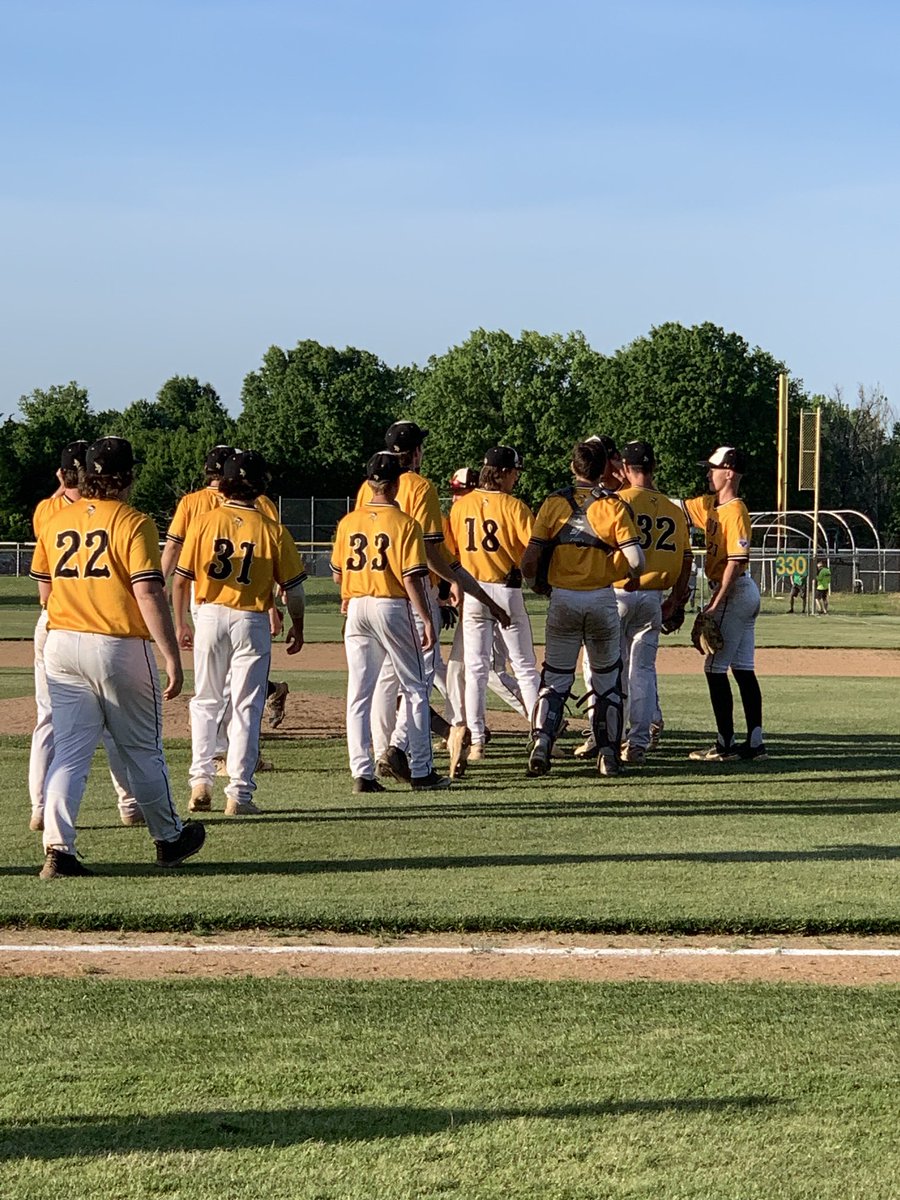 Wood_Vikings's tweet photo. Congrats to the Wood Baseball team after the 6-1 Semifinal win over LaSalle!  Headed to the PCL Championship. Yea Vikes! ⁦@ArchbishopWood⁩ ⁦@WoodVikingsBSBL⁩ https://t.co/1AmtIhgcZ2