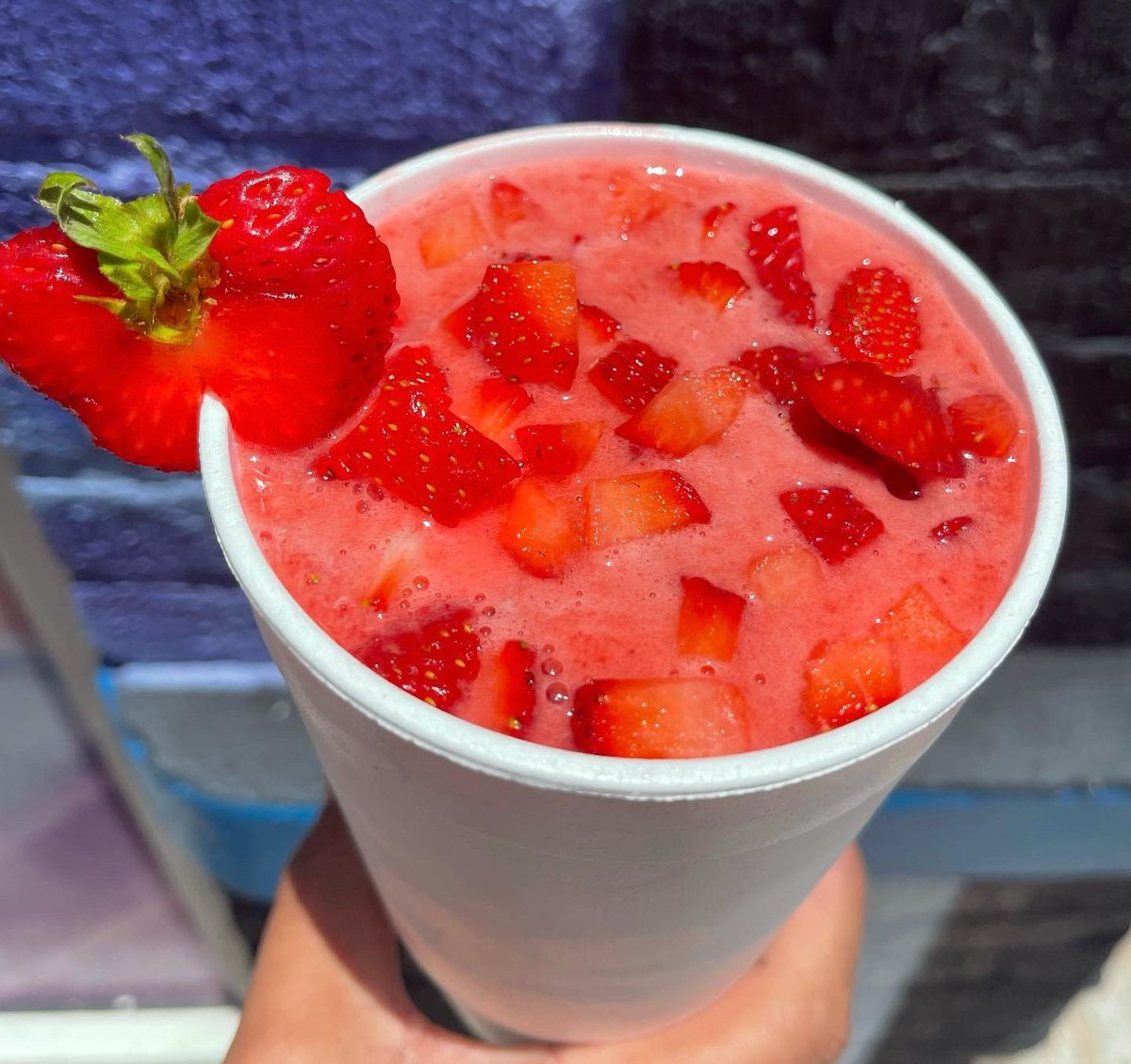 Ashvaz6's tweet photo. Summer Time Daiquiri’s TO GO🍹 https://t.co/f5cWM1kyfd
